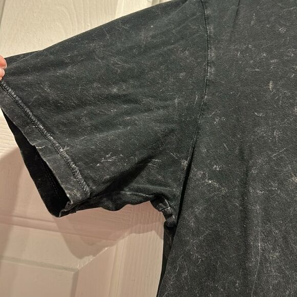 CHRLDR Skull T-Shirt, Size Medium - Picture 4 of 8